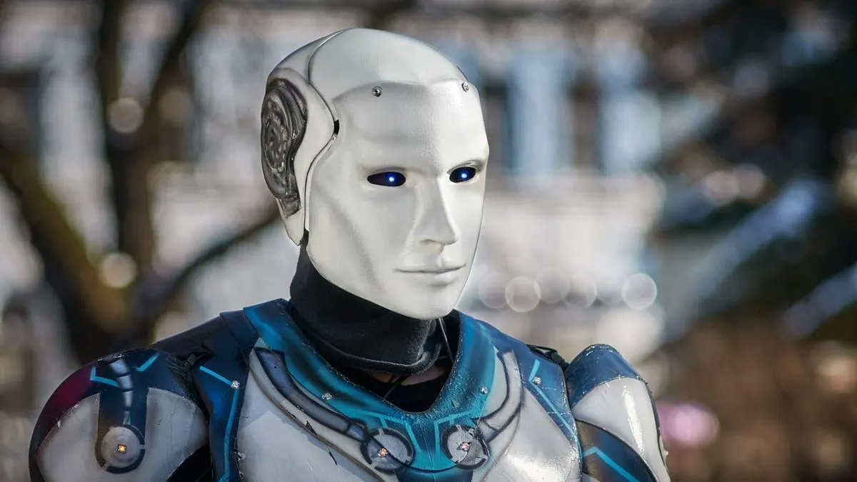 Primer plano de un robot humanoide futurista con ojos LED azules